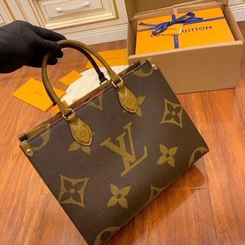 Louis Vuitton OnTheGo GM
