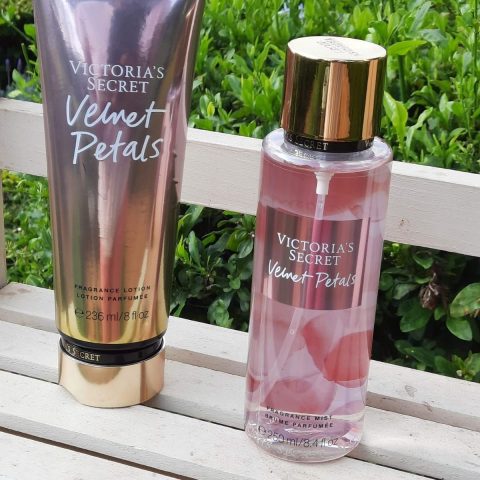 Victoria's Secret Velvet Petals body mist & lotion