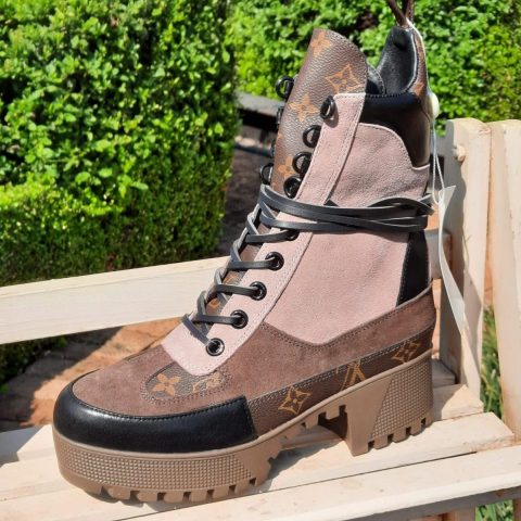 Laureate Desert Boots Beige