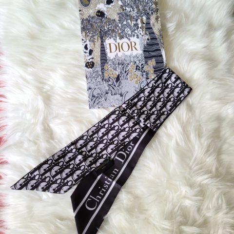 CD Double sided scarf