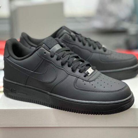 Nike Men's Air Force 1 Sneaker