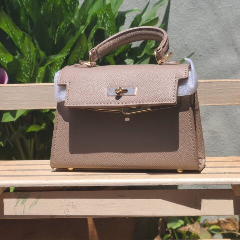 Kelly budget mini