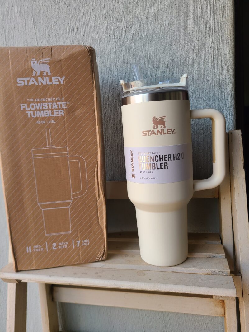 Stanley Flowstate tumbler