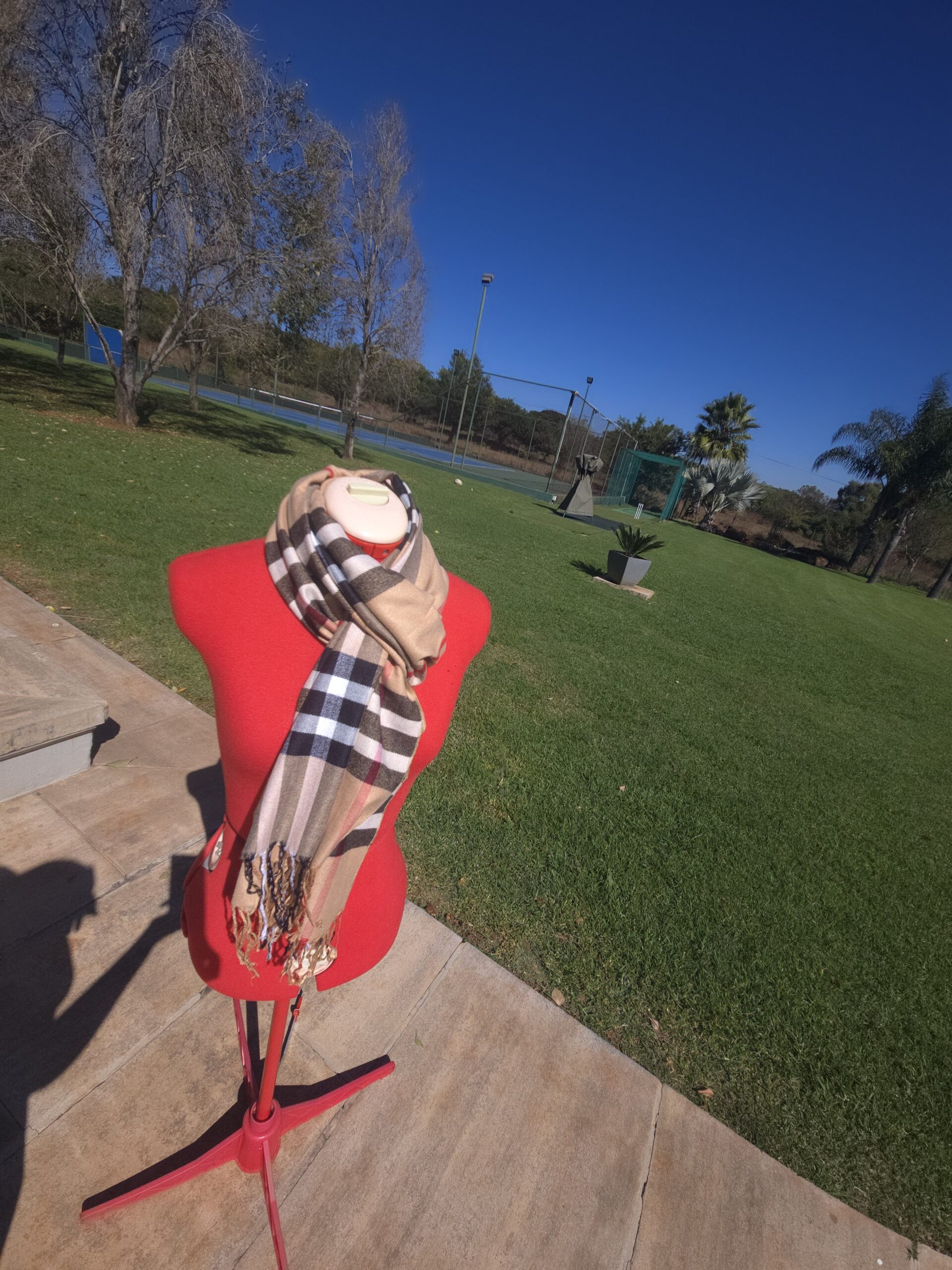 Beige tartan scarf - Image 2