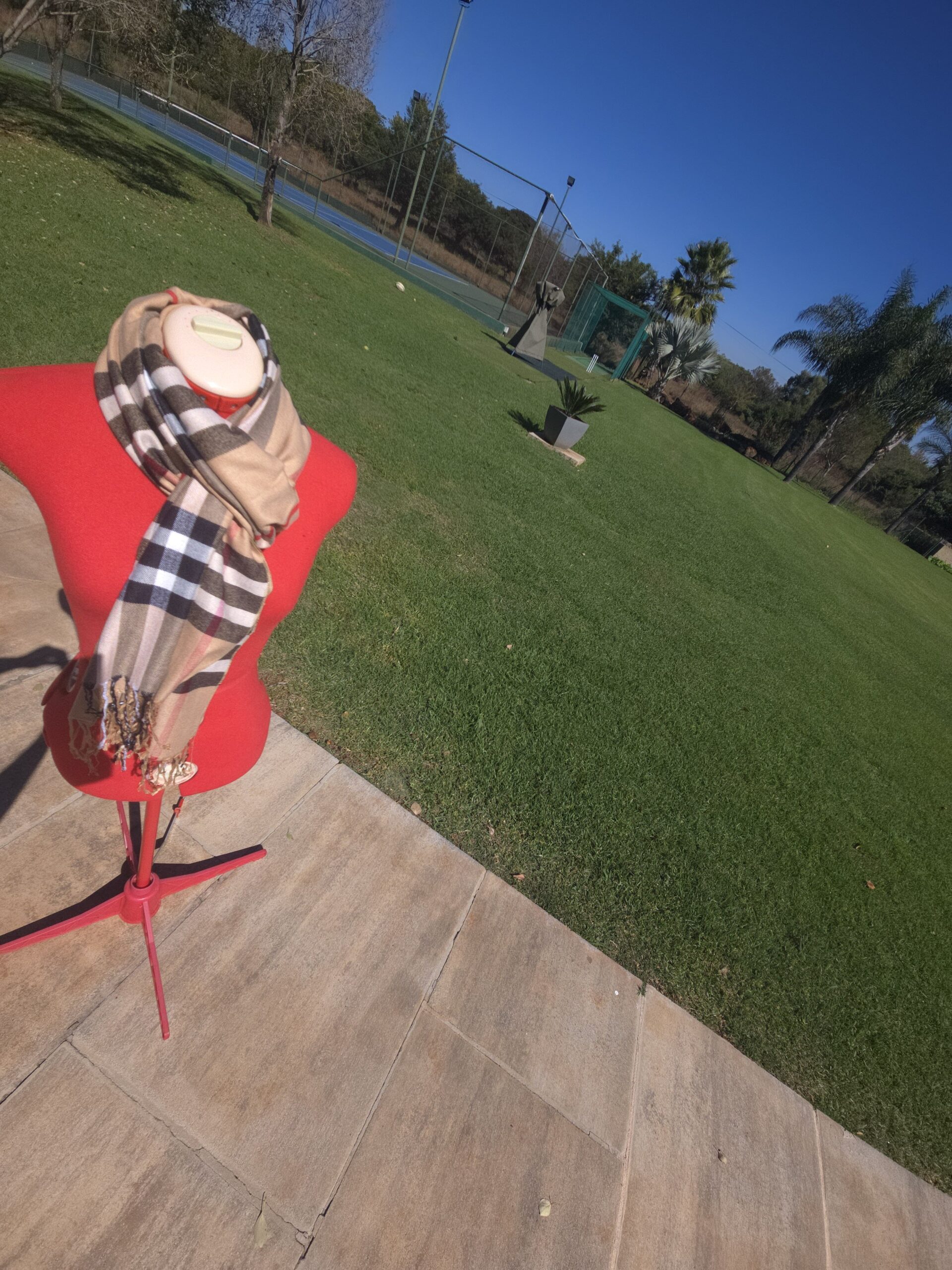 Beige tartan scarf - Image 3